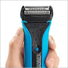 Limited edition of the Braun WaterFlex WF2 - Electric Wet & Dry Foil Shaver with Gillette Gel